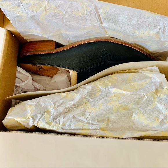 Sofft Mules Naoko Black Leather New in Box Size 10 - Picture 6 of 14